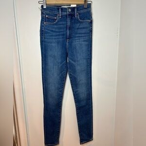 Denim forum the Lola jeans NWT size 26